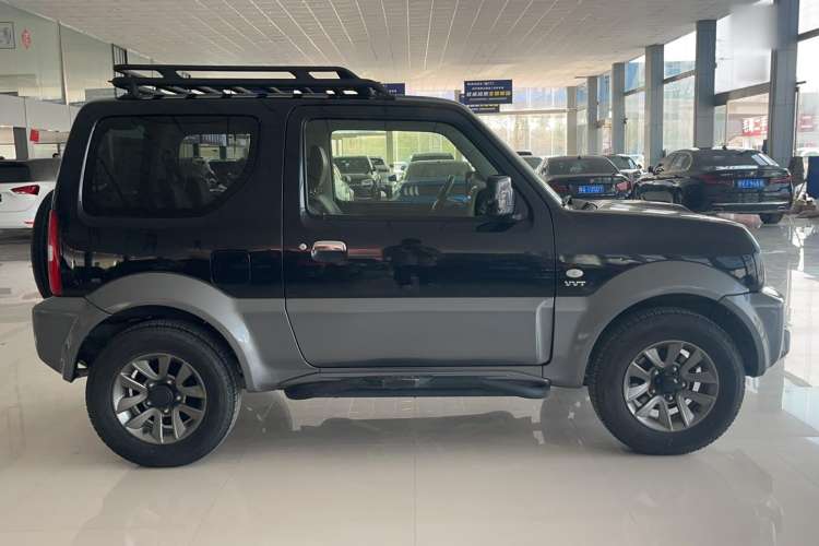 Used Suzuki Jimny 2015 1.3 AT Mode3 Navigation Edition Exterior 2