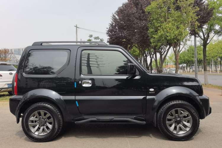 Used Suzuki Jimny 2015 1.3 AT JLX Exterior 2
