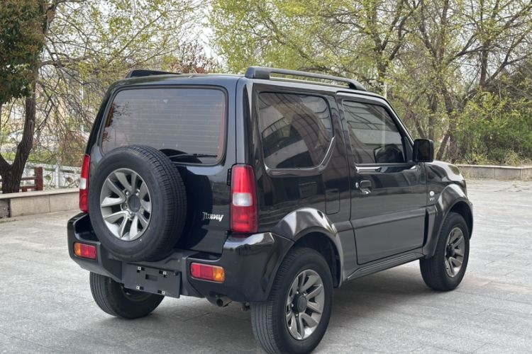 Used Suzuki Jimny 2015 1.3 MT JLX Exterior 4
