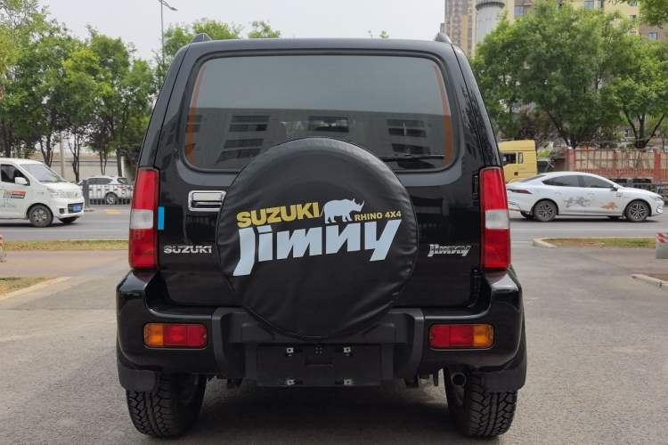 Used Suzuki Jimny 2015 1.3 AT JLX Exterior 4