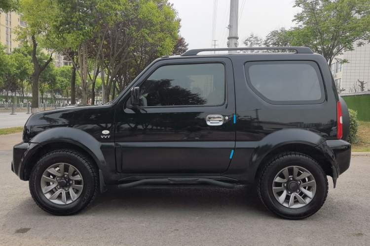 Used Suzuki Jimny 2015 1.3 AT JLX Exterior 5