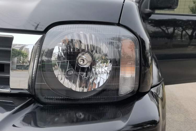 Used Suzuki Jimny 2015 1.3 AT JLX Exterior 6
