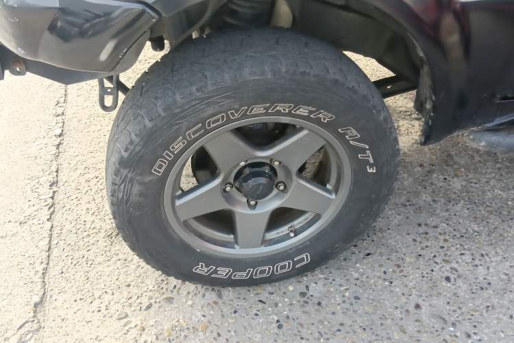 Used Suzuki Jimny 2015 1.3 AT JLX Exterior 7