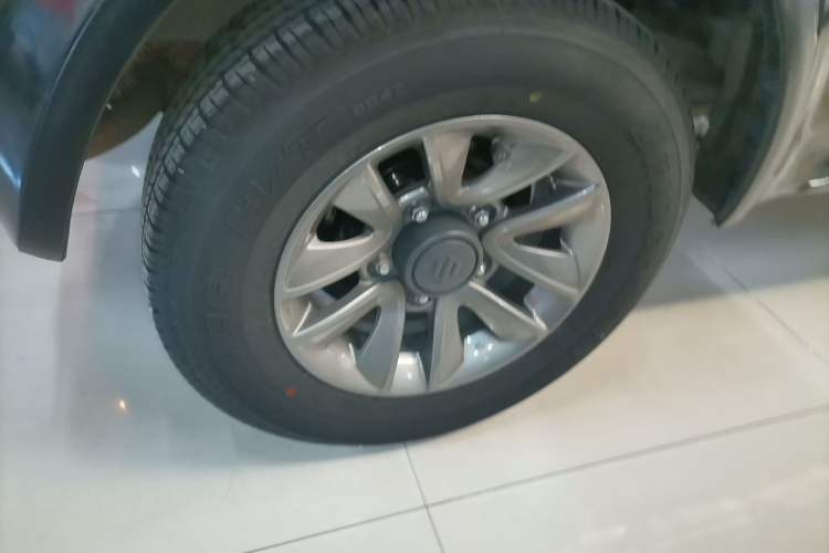 Used Suzuki Jimny 2015 1.3 MT JLX Exterior 8