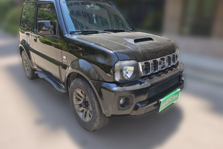 Used Suzuki Jimny 2015 1.3 AT JLX Front Right 45 Deg
