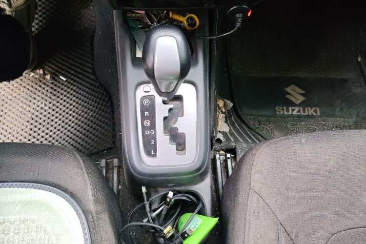 Used Suzuki Jimny 2015 1.3 AT JLX Gear Lever