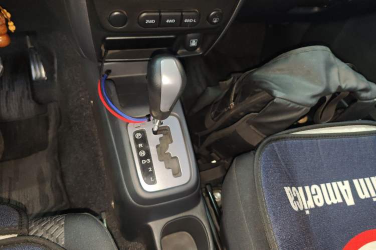 Used Suzuki Jimny 2015 1.3 AT JLX Gear Lever