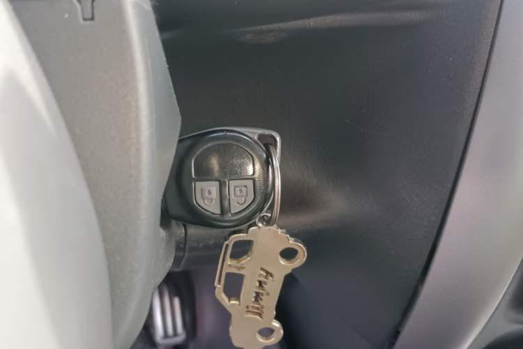 Used Suzuki Jimny 2015 1.3 AT JLX Interior 1