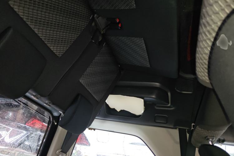 Used Suzuki Jimny 2015 1.3 AT JLX Left Rear Seat