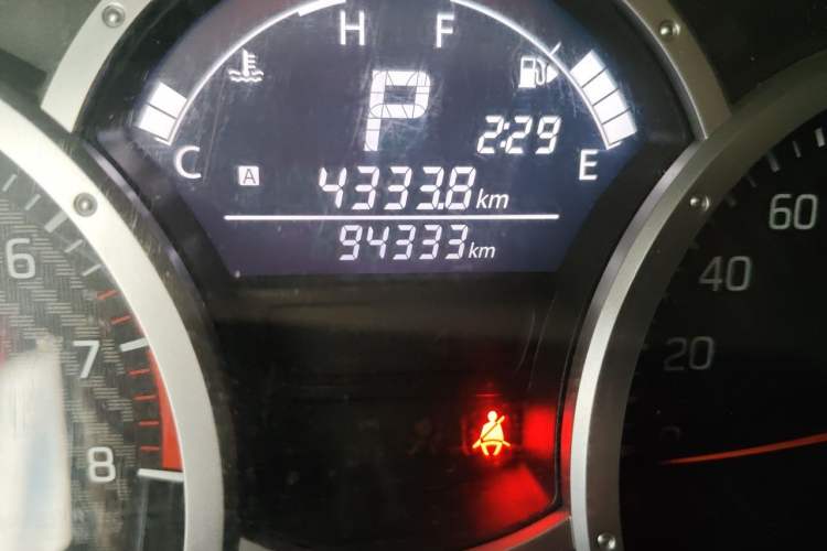 Used Suzuki Jimny 2015 1.3 AT JLX Odometer Close Up