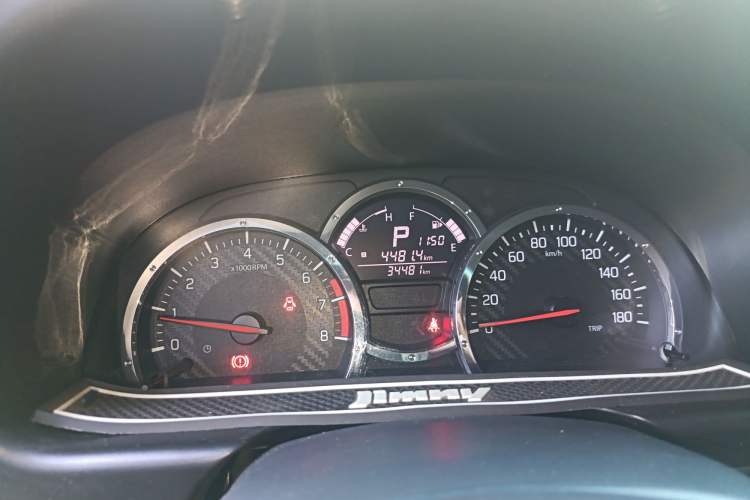 Used Suzuki Jimny 2015 1.3 AT Mode3 Navigation Edition Odometer Close Up
