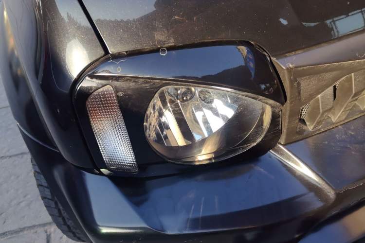Used Suzuki Jimny 2015 1.3 AT JLX Right Front Headlight