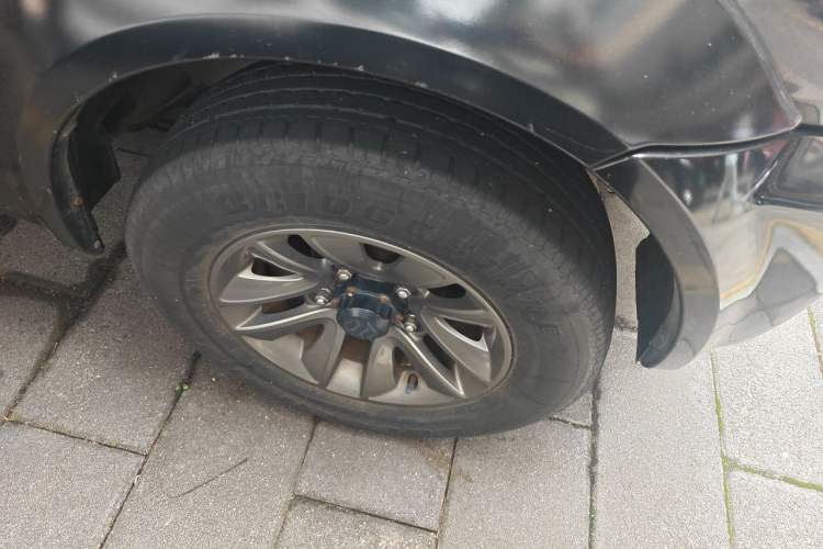 Used Suzuki Jimny 2015 1.3 AT JLX Right Front Wheel Hub