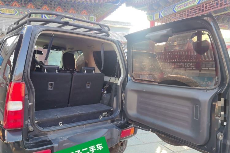 Used Suzuki Jimny 2015 1.3 AT JLX Trunk