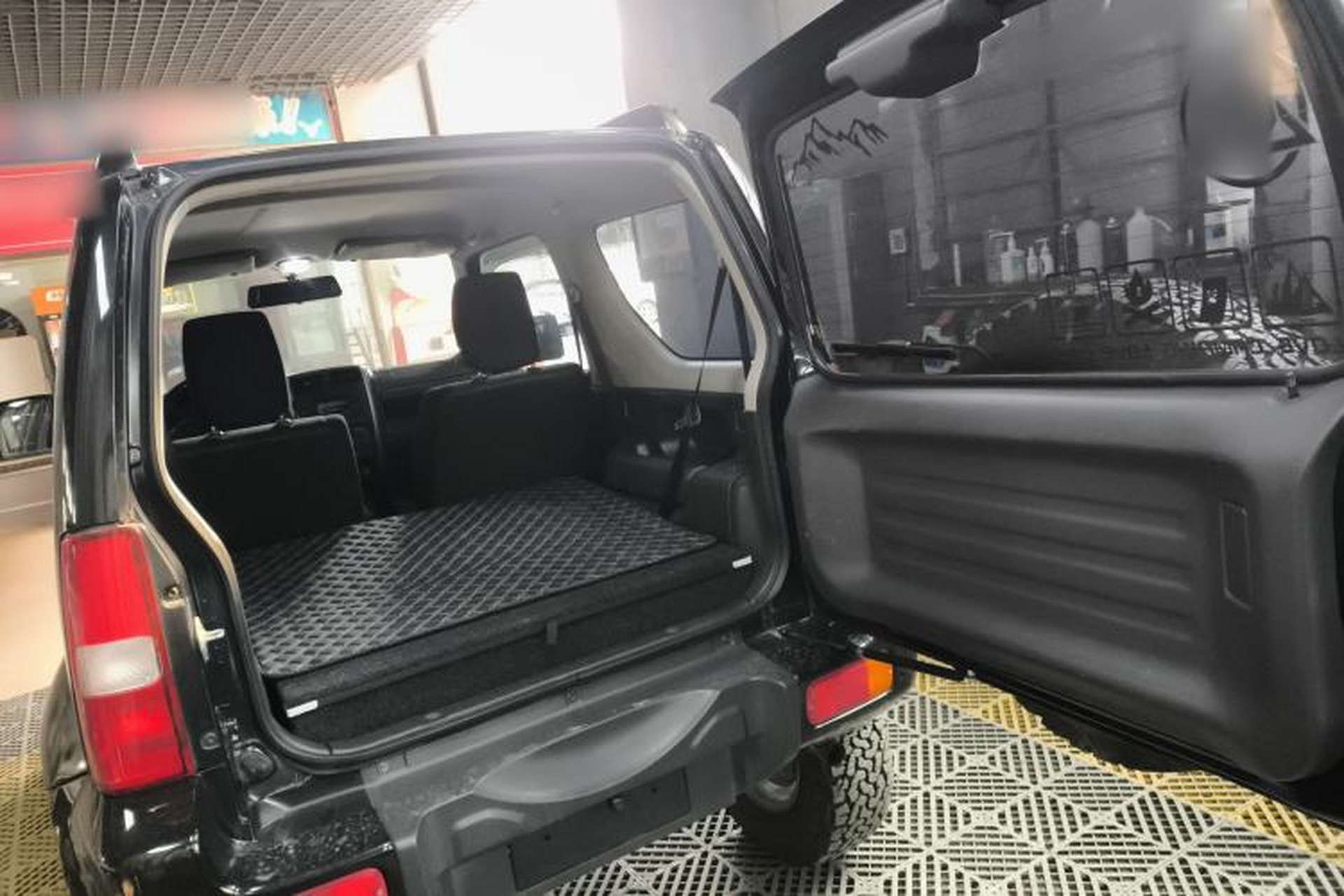 Used Suzuki Jimny 2015 1.3 AT JLX Trunk