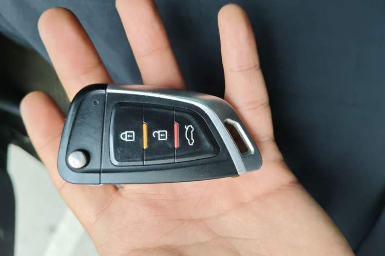 Used Suzuki Jimny 2015 1.3 AT JLX Vehicle Key