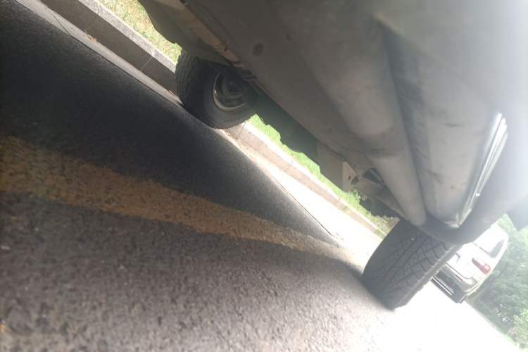 Used Suzuki Jimny 2015 1.3 AT JLX Chassis Front Left