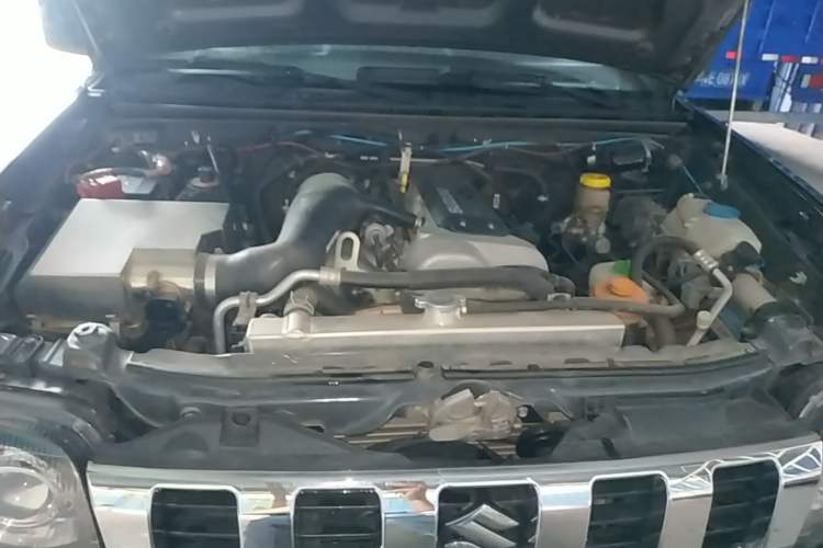 Used Suzuki Jimny 2015 1.3 AT JLX Engine Bay