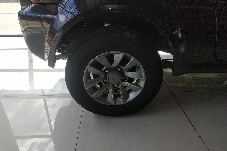 Used Suzuki Jimny 2015 1.3 AT JLX Exterior 8