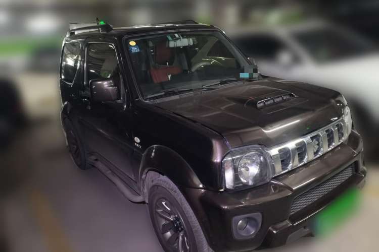 Used Suzuki Jimny 2015 1.3L AT JLX Navigation Edition Front Right 45 Deg