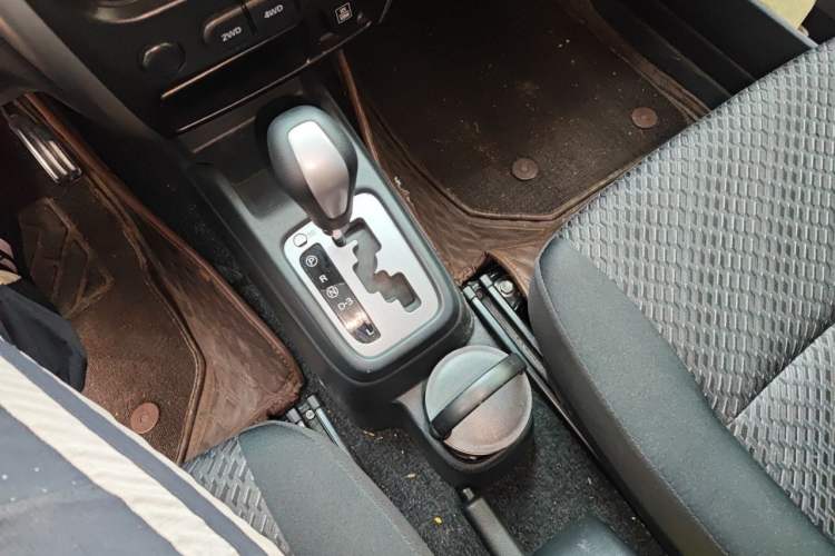 Used Suzuki Jimny 2015 1.3 AT JLX Gear Lever
