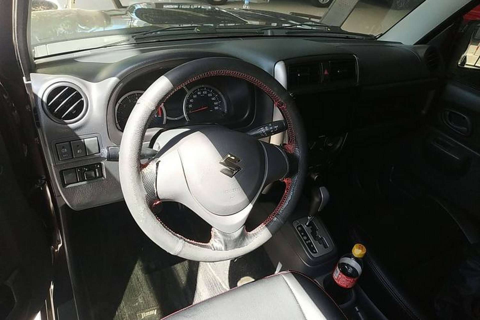 Used Suzuki Jimny 2015 1.3 AT JLX Interior 2