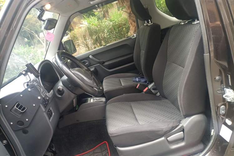 Used Suzuki Jimny 2015 1.3 AT JLX Left Front Seat