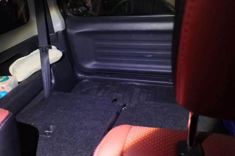 Used Suzuki Jimny 2015 1.3L AT JLX Navigation Edition Left Rear Seat