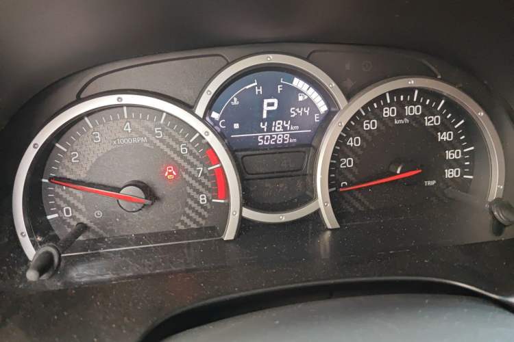 Used Suzuki Jimny 2015 1.3 AT JLX Odometer Close Up