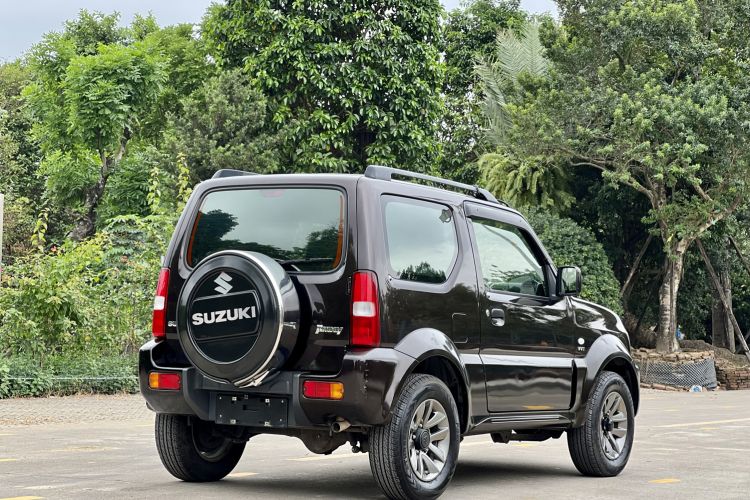 Used Suzuki Jimny 2015 1.3 AT JLX Rear Right 45 Deg