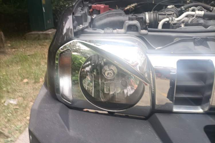 Used Suzuki Jimny 2015 1.3 AT JLX Right Front Headlight