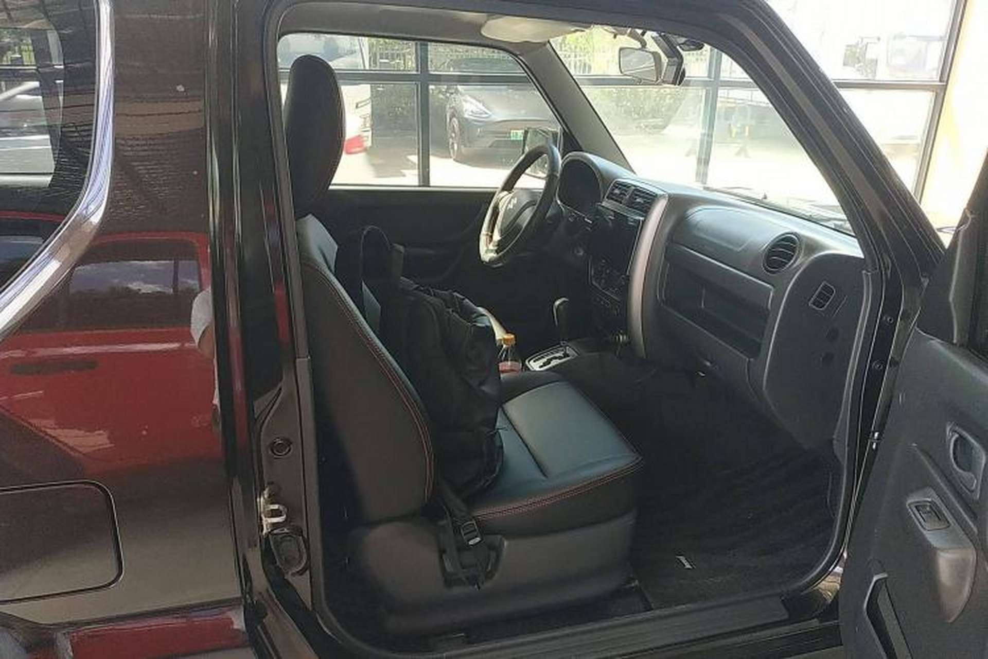 Used Suzuki Jimny 2015 1.3 AT JLX Right Front Seat