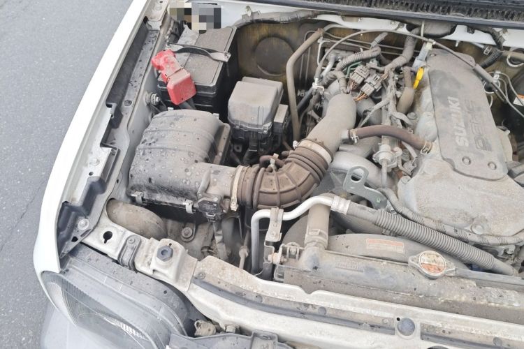 Used Suzuki Jimny 2015 1.3 AT JLX Engine Bay Right