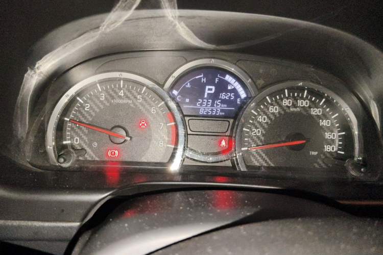 Used Suzuki Jimny 2015 1.3 AT Mode3 Navigation Edition Odometer Close Up