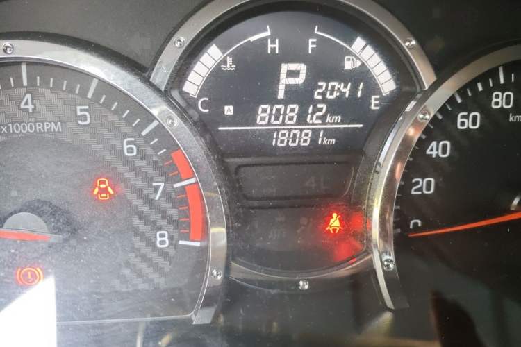 Used Suzuki Jimny 2015 1.3 AT JLX Odometer Close Up