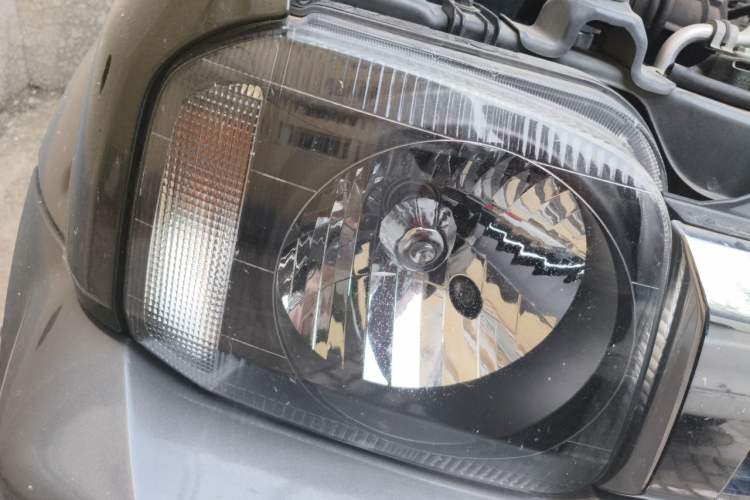 Used Suzuki Jimny 2015 1.3 AT Mode3 Navigation Edition Right Front Headlight