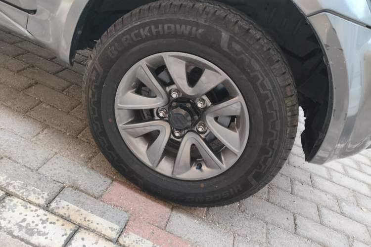 Used Suzuki Jimny 2015 1.3 AT Mode3 Navigation Edition Right Front Wheel Hub