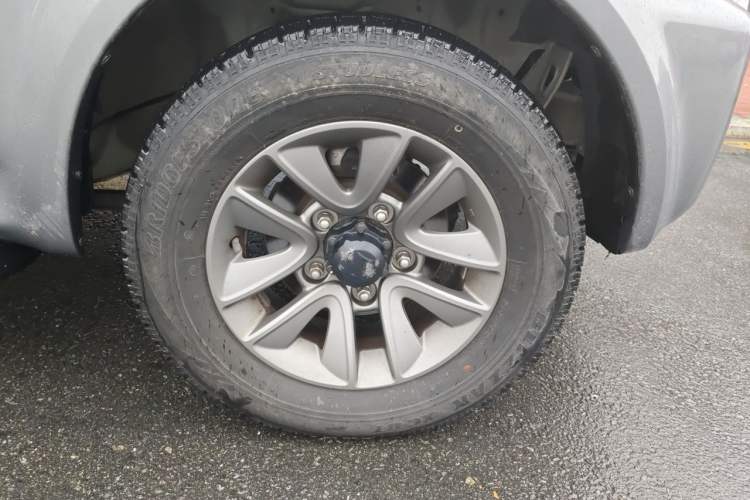 Used Suzuki Jimny 2015 1.3 AT JLX Right Front Wheel Hub