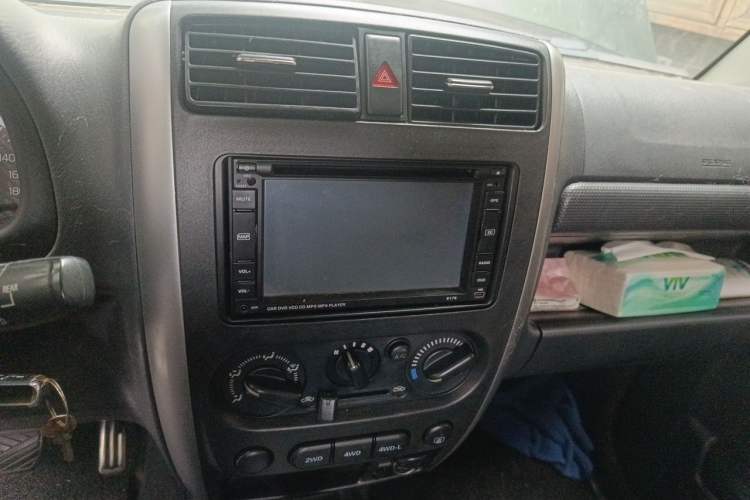 Used Suzuki Jimny 2015 1.3 AT JLX Audio And AC Panel