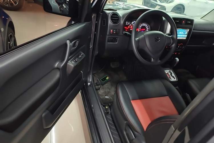 Used Suzuki Jimny 2015 1.3 AT JLX Driver Seat