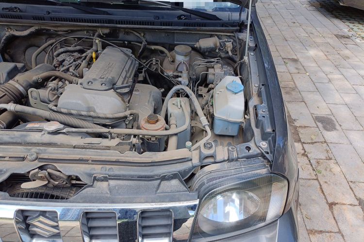 Used Suzuki Jimny 2015 1.3 AT JLX Engine Bay Left