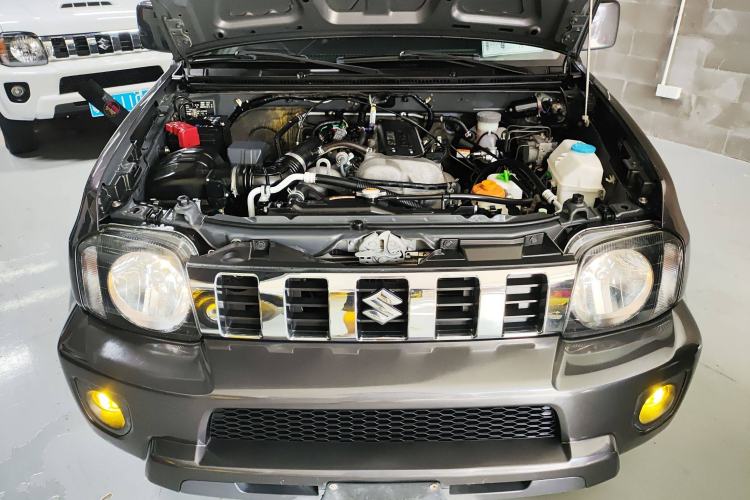 Used Suzuki Jimny 2015 1.3 MT JLX Engine Bay