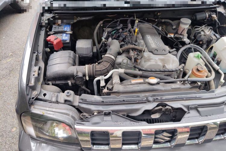 Used Suzuki Jimny 2015 1.3 AT JLX Engine Bay Right