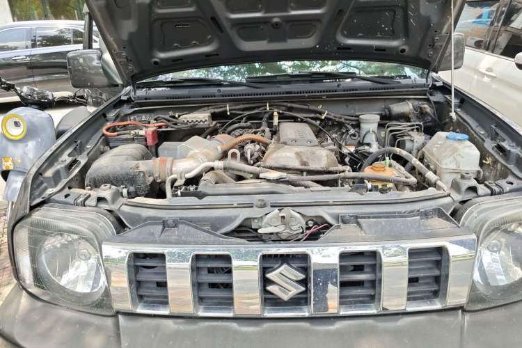 Used Suzuki Jimny 2015 1.3L AT JLX Navigation Edition Engine Bay Right