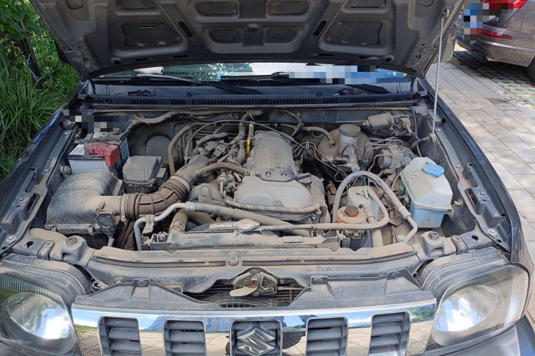 Used Suzuki Jimny 2015 1.3 AT JLX Engine Bay