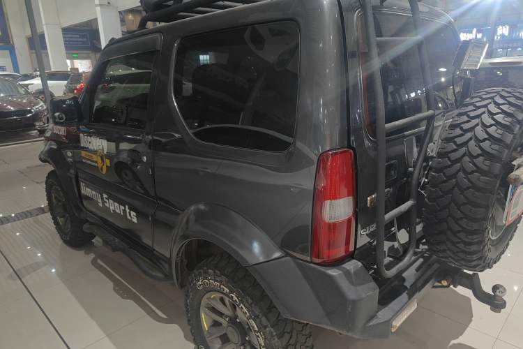 Used Suzuki Jimny 2015 1.3 AT JLX Exterior 5