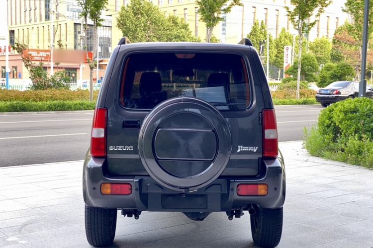 Used Suzuki Jimny 2015 1.3 AT JLX Exterior 7