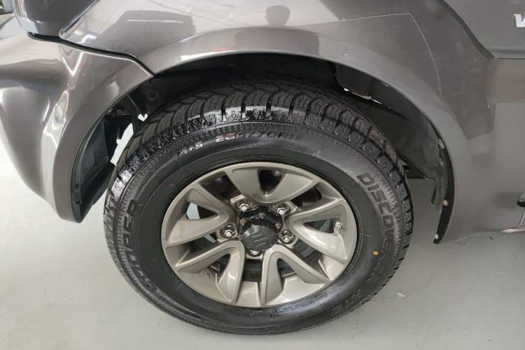 Used Suzuki Jimny 2015 1.3 MT JLX Exterior 7