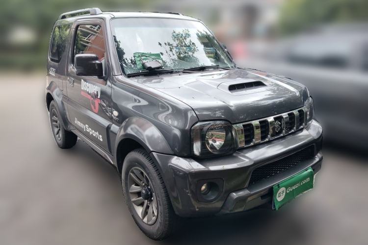 Used Suzuki Jimny 2015 1.3 AT JLX Front Right 45 Deg