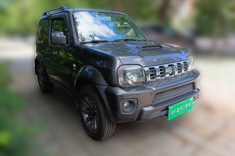 Used Suzuki Jimny 2015 1.3 AT JLX Front Right 45 Deg